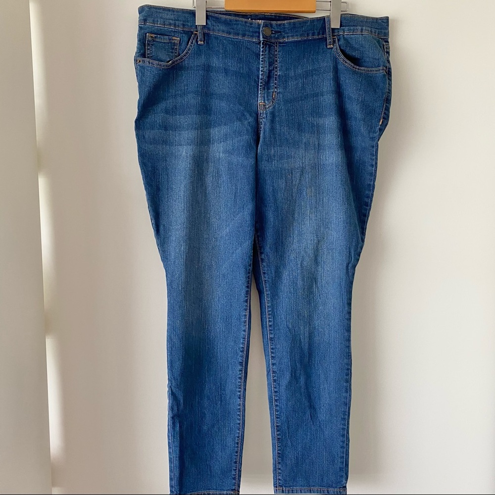 Plus size super skinny jeans (mid-rise)